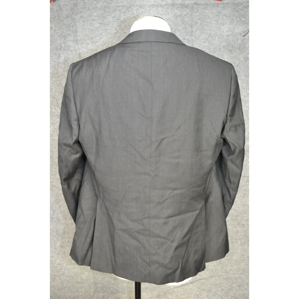Suitsupply please look